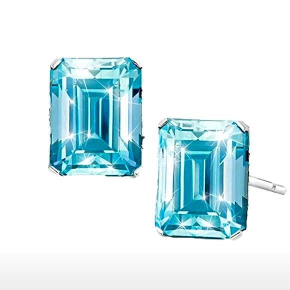 Jewelry - 🎀925 Baguette Topaz Studs